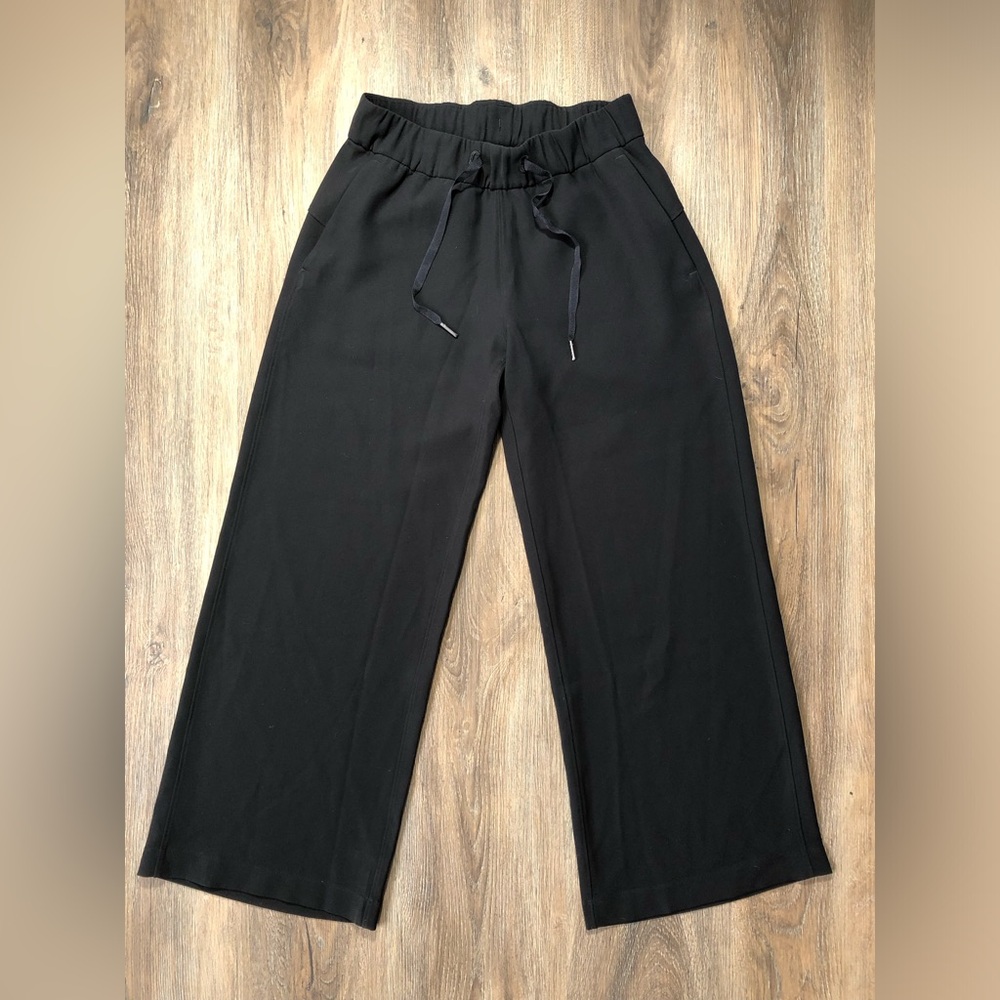 Lululemon On The Fly Pants - Picture 14 of 14